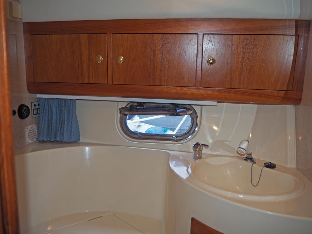 Fore ship, Accommodation